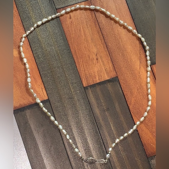 VINTAGE, Authentic Pearl Necklace 💎🤍 - Picture 4 of 4